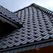 Dach z dachówką Nelskamp NIBRA F10 kobaltowa glazura 31