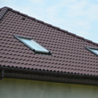 Dach z dachówką w kolorze śliwki Benders