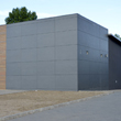 Panel elewacyjny cembrit grafit patyna z drewnem elewacyjnym modrzew syberyjski