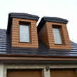 Dom z dachówką ceramiczna płaską Nelskamp Nibra G10 - widok na 2 facjaty dachowe