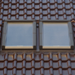 System okien dachowych ROTO 735 w układzie szeregowym