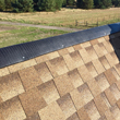 Wentylacja kalenicowa Quarrix Ridge Vent Roll ułożona na dachu