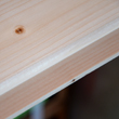 Drewniana boazeria świerkowa - widok na pióro boazerii